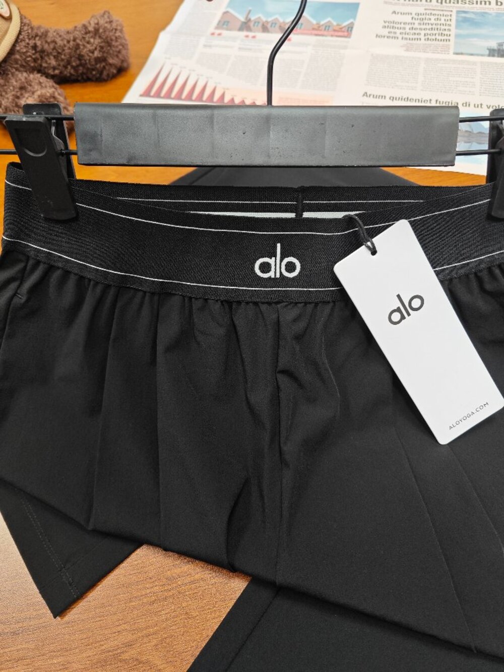 NWT😘ALO Yoga Suit Up Trouser Black for Work/Commuting/Holidays 🌺 - Picture 3 of 9